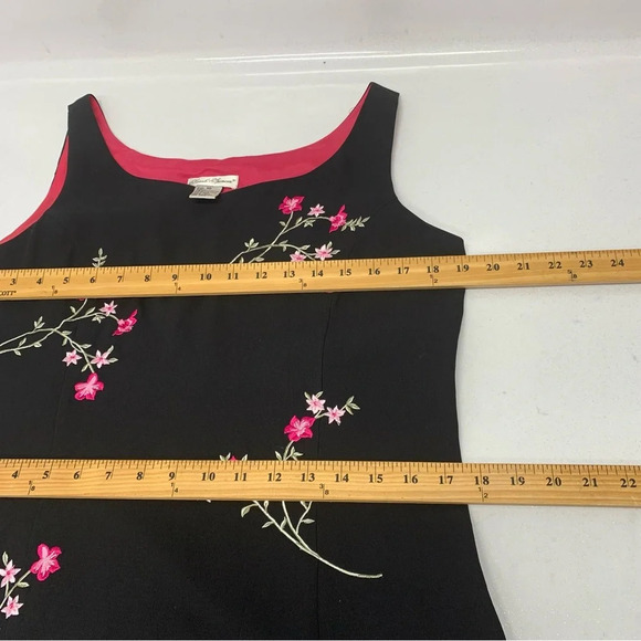 Vintage Sara Spencer Dress 10 Black Pink Embroidery Floral Cocktail Event Career - Picture 11 of 11